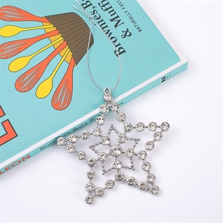 Sølv stjerne ophæng med rhinsten